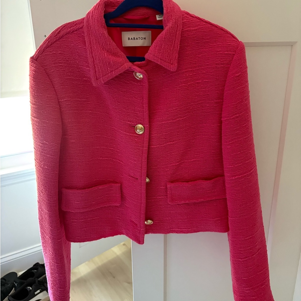Never worn Aritzia Babaton Pink cropped Women's Jacket